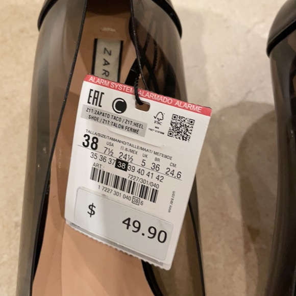 Zara Pumps with Kitten Heels - Picture 8 of 8